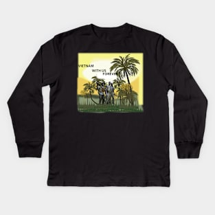 The Three Servicemen - Vietnam Memorial w Jungle Kids Long Sleeve T-Shirt